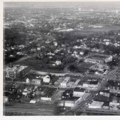 P79-317 Aerial View Centered at St Charles Road (Lake Street) and Park Avenue