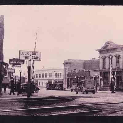 2002-16-2 Park Street Looking Northeast to St Charles Road (Lake Street)