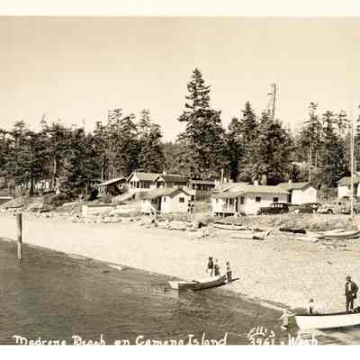 1943 Madrona Beach Postcard