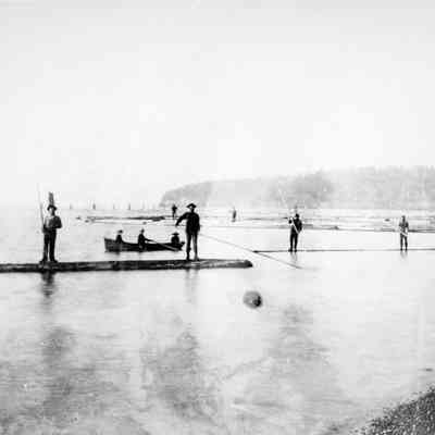 Copy from the Collections of Stanwood Area Historical Society: "Boom men at Utsalady, Brown's Point.": 95.65.16 SAHS / 2023.I.V.003 CCSF