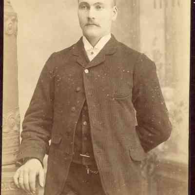 Handwritten Caption on back reads "Peder Halls.": 2024.III.I.3.013