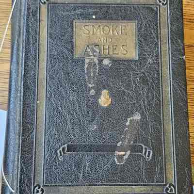 Smoke and Ashes Ashtray