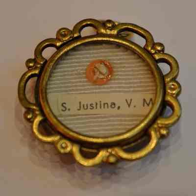 Justina, V, M