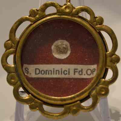 Dominic, Ab