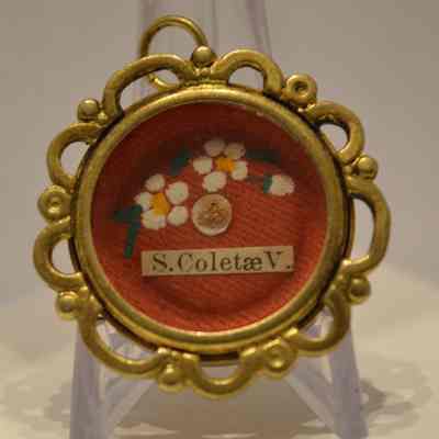 Colette, V
