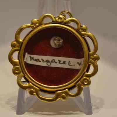 Margaret, V, M