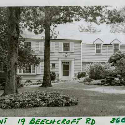 19 Beechcroft Road