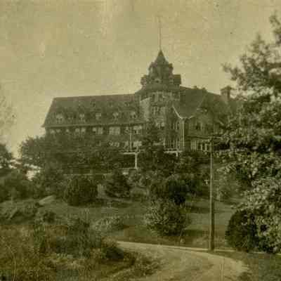 Edgewood Inn B