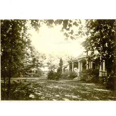 Naugle Residence Field Point Drive B