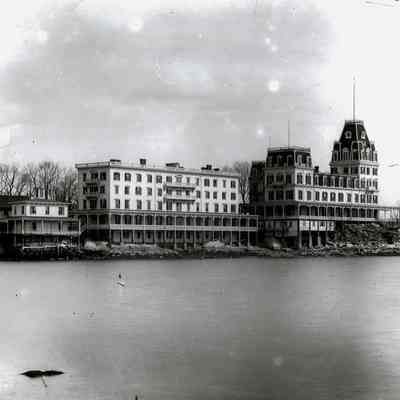 Indian Harbor Hotel J