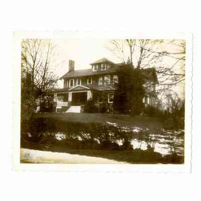 27 Sachem Road A