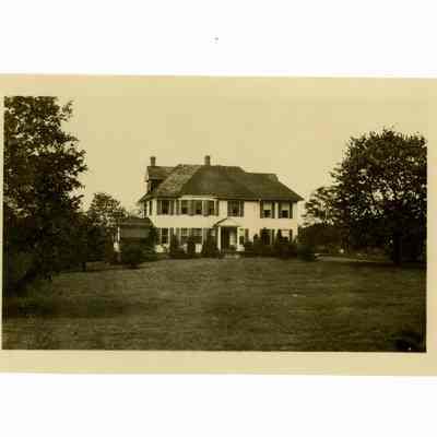 Newton Residence Lake Avenue C