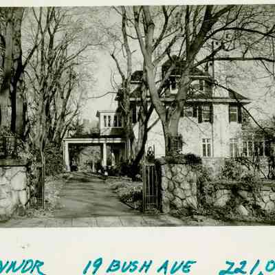 19 Bush Avenue A