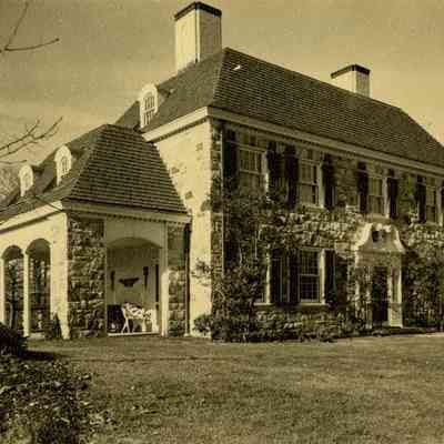 Josepeh Bailey-Designed Residence Cathlow Drive C