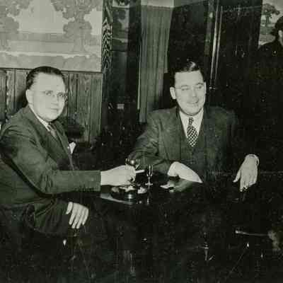 Drinks at Pickwick Inn