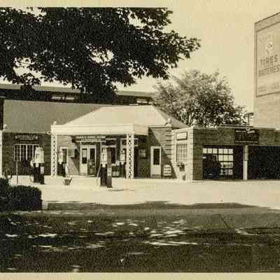 Mason Street Service Station Building