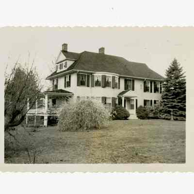 Newton Residence Lake Avenue B