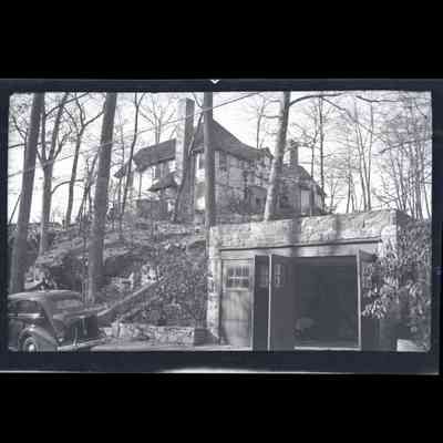 Estate Woodside Drive Negative