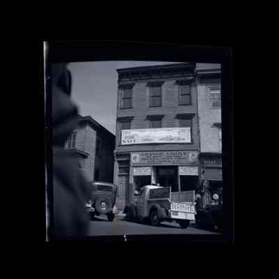 39 Greenwich Avenue Negative