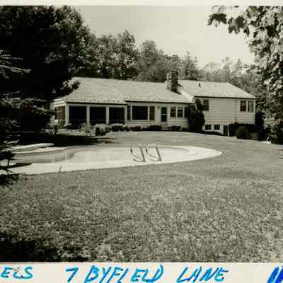 7 Byfield Lane