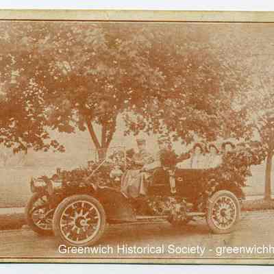 Automobile Parade A