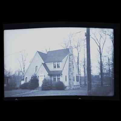 8 Oval Avenue Negative