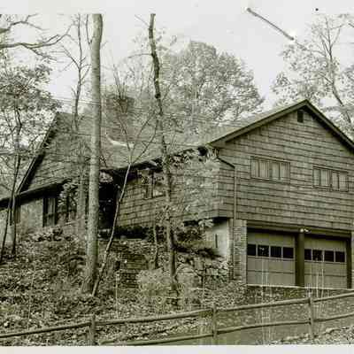 Zvonicek House Bruce Park Drive