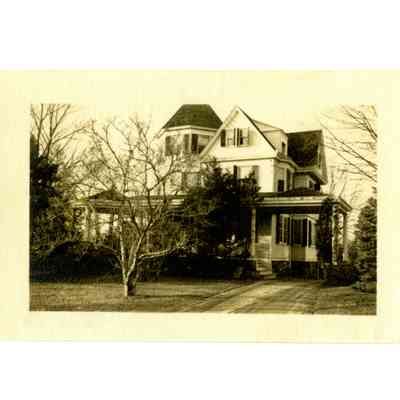 Wilcox Residence West Putnam Avenue