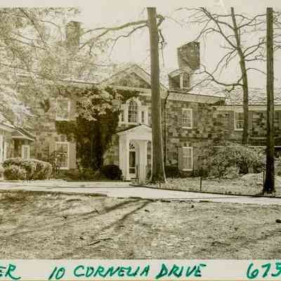 10 Cornelia Drive B