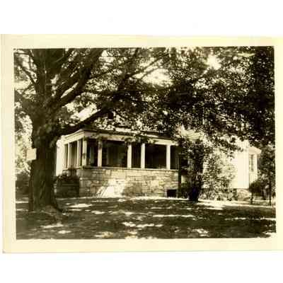 Menseak Residence Round Hill Road C