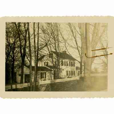 Maginnis Estate North Maple Avenue C