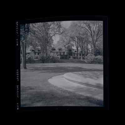 Simmons Estate Lake Avenue Negative E