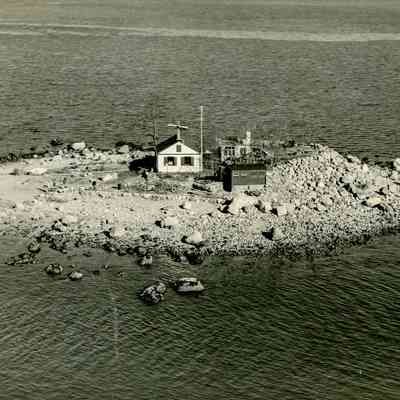 Wee Captain's Island Aerial View T