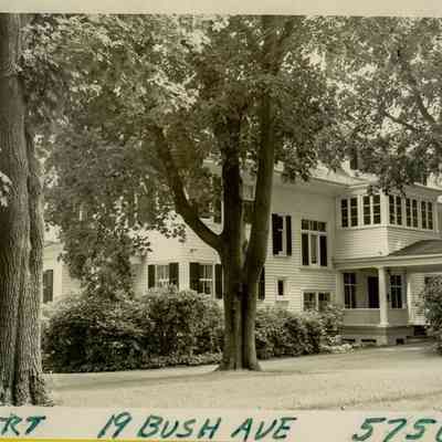 19 Bush Avenue B
