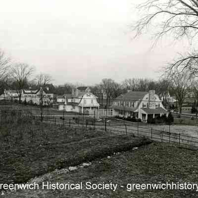Unidentified Houses Thought to be Putnam Manor