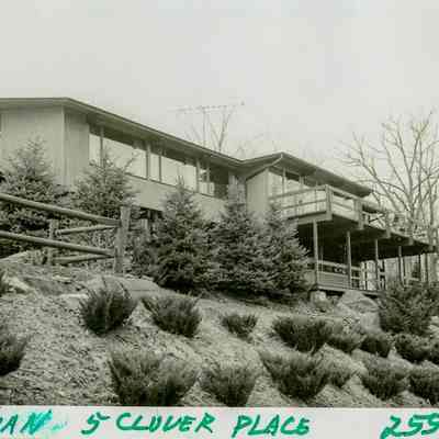 5 Clover Place