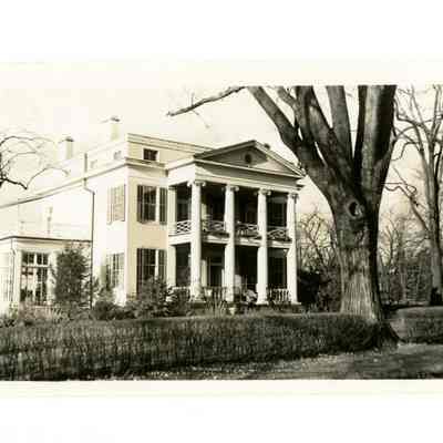 Livingston Residence B