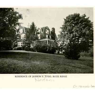 11 Meadow Drive