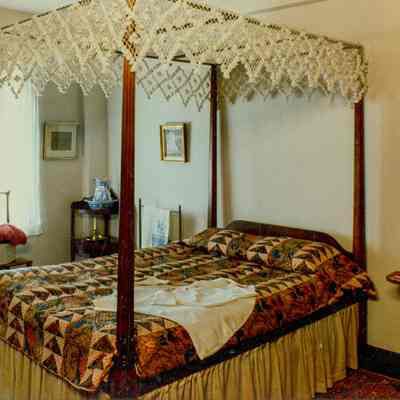 Bush-Holley House Bedroom H