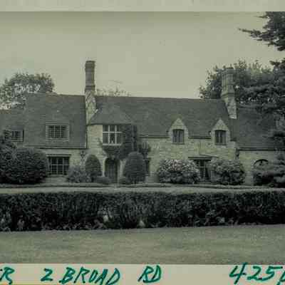2 Broad Road