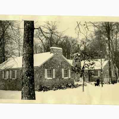 Anderson Residence Maple Drive C