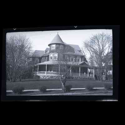 32 Field Point Road Negative