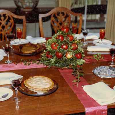 Bush-Holley House Christmas Decorations 1982