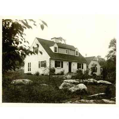 Updike Residence Cat Rock Road A