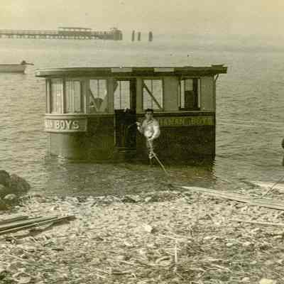 Buchanan Tug Boats Wee Captain's Island J