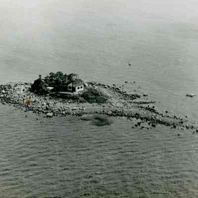 Wee Captain's Island Aerial View B