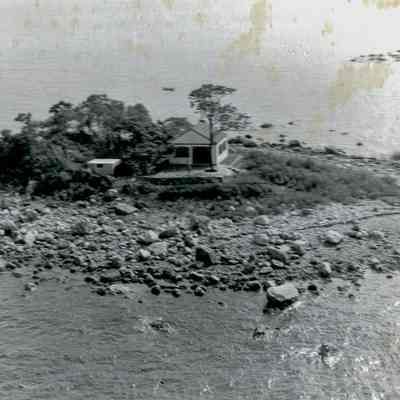 Wee Captain's Island O