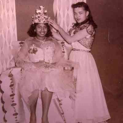 Crowning the Queen B