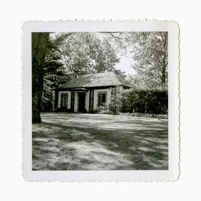 Simmons Estate Lake Avenue E