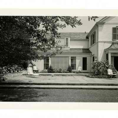Endicott Estate Bayberry Lane B
